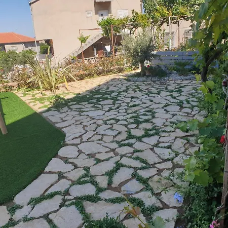 Apartment Dalmatica - Children Paradise Sibenik
